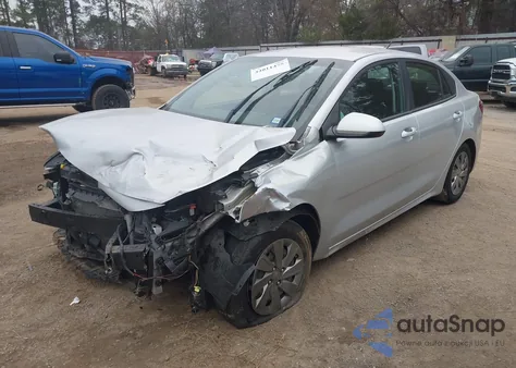 2020 Kia Rio S z USA, uszkodzony, nr VIN 3KPA24AD0LE322947